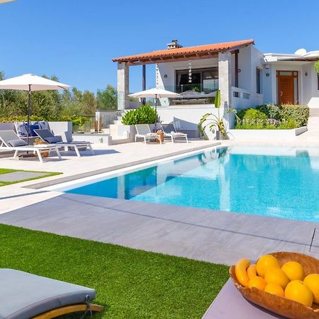 Villa Ampelaki - Premium Villa With Heated Pool Kounoupidhianá Exteriör bild